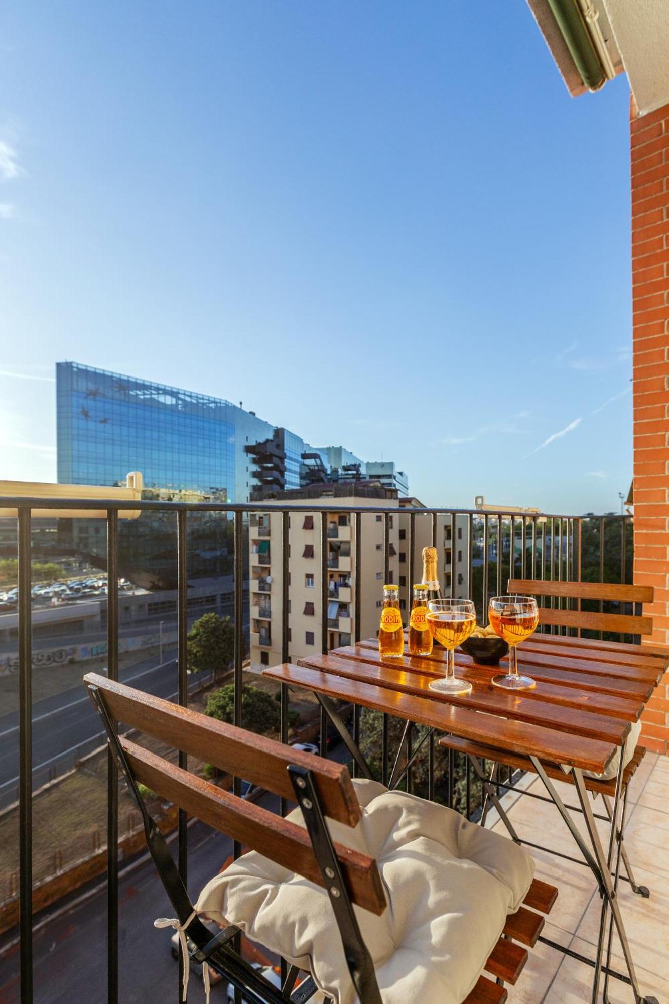 Stylish & Cozy - 5 Star Location- Balcony - City View Rome Exterior photo
